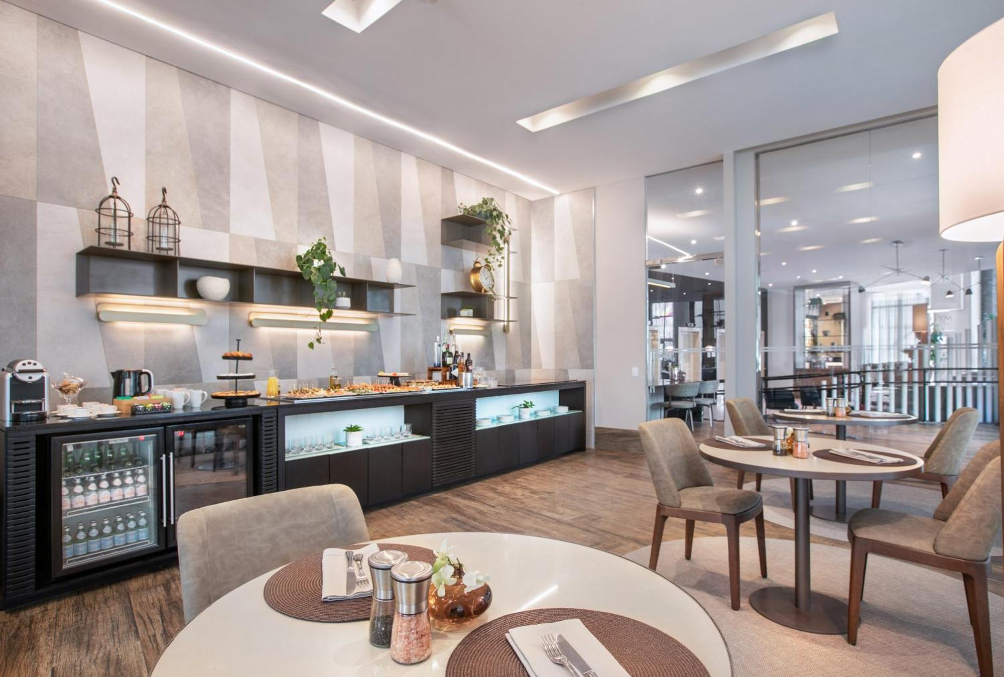 فندق مليا جارديم أوروبا ساو باولو المظهر الخارجي الصورة The Lounge at the airport