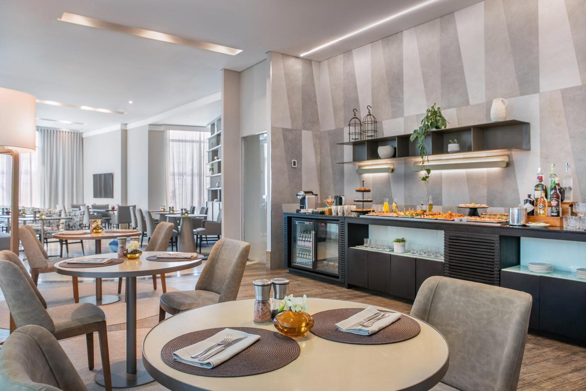 فندق مليا جارديم أوروبا ساو باولو المظهر الخارجي الصورة The lounge at the airport